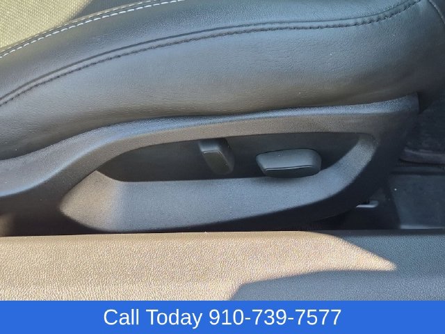 Used 2017 Chevrolet Corvette Stingray Coupe w/ 1LT RWD image 32