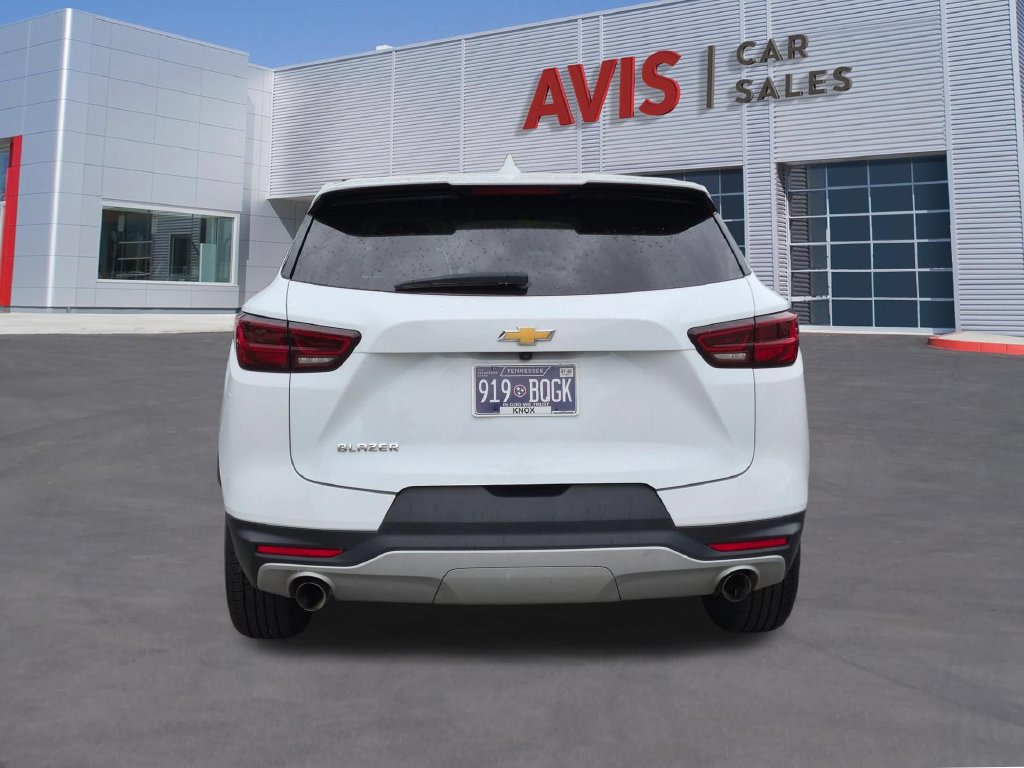 Used 2025 Chevrolet Blazer LT FWD image 7