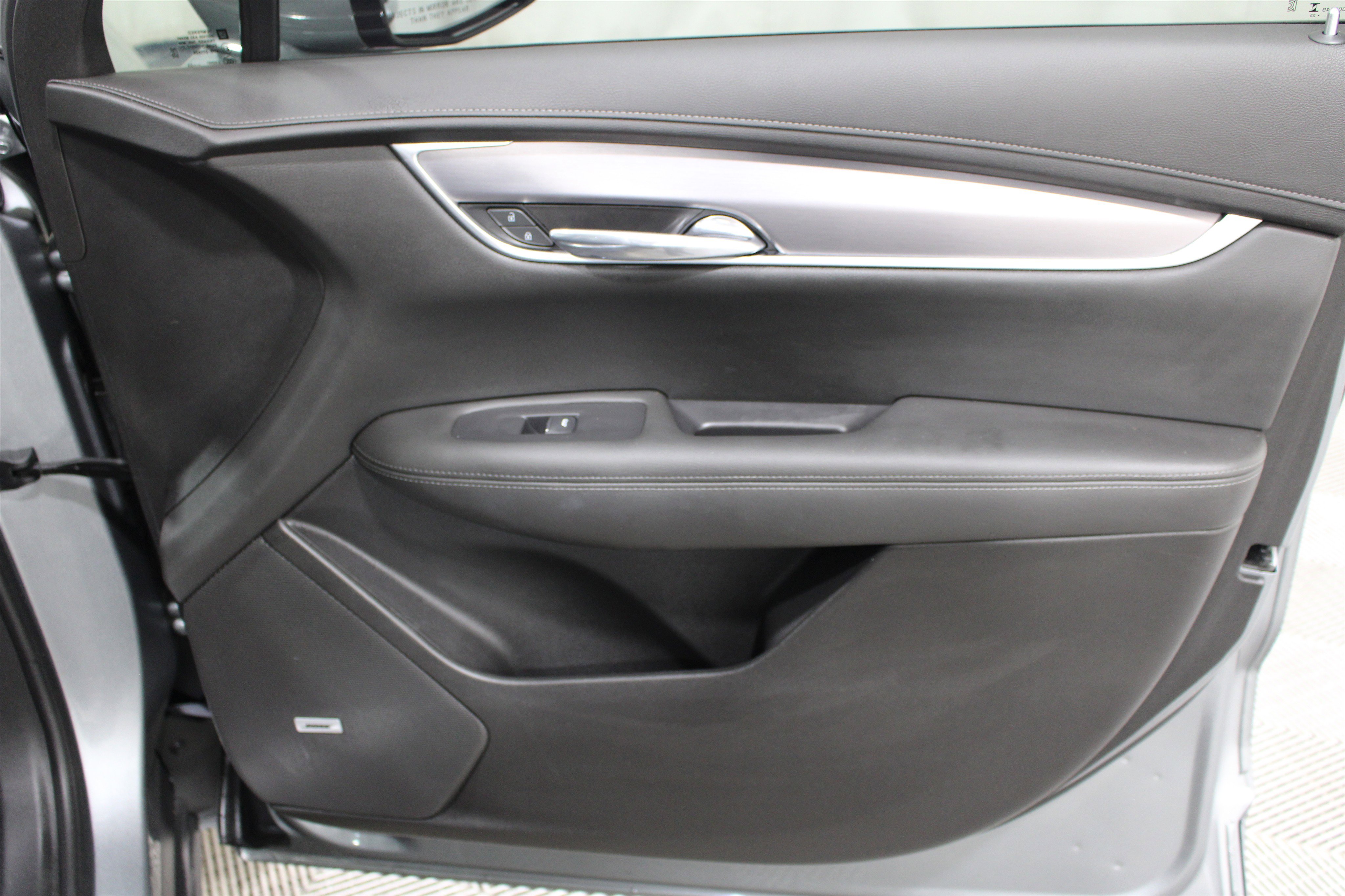 Certified 2024 Cadillac XT6 Luxury image 30