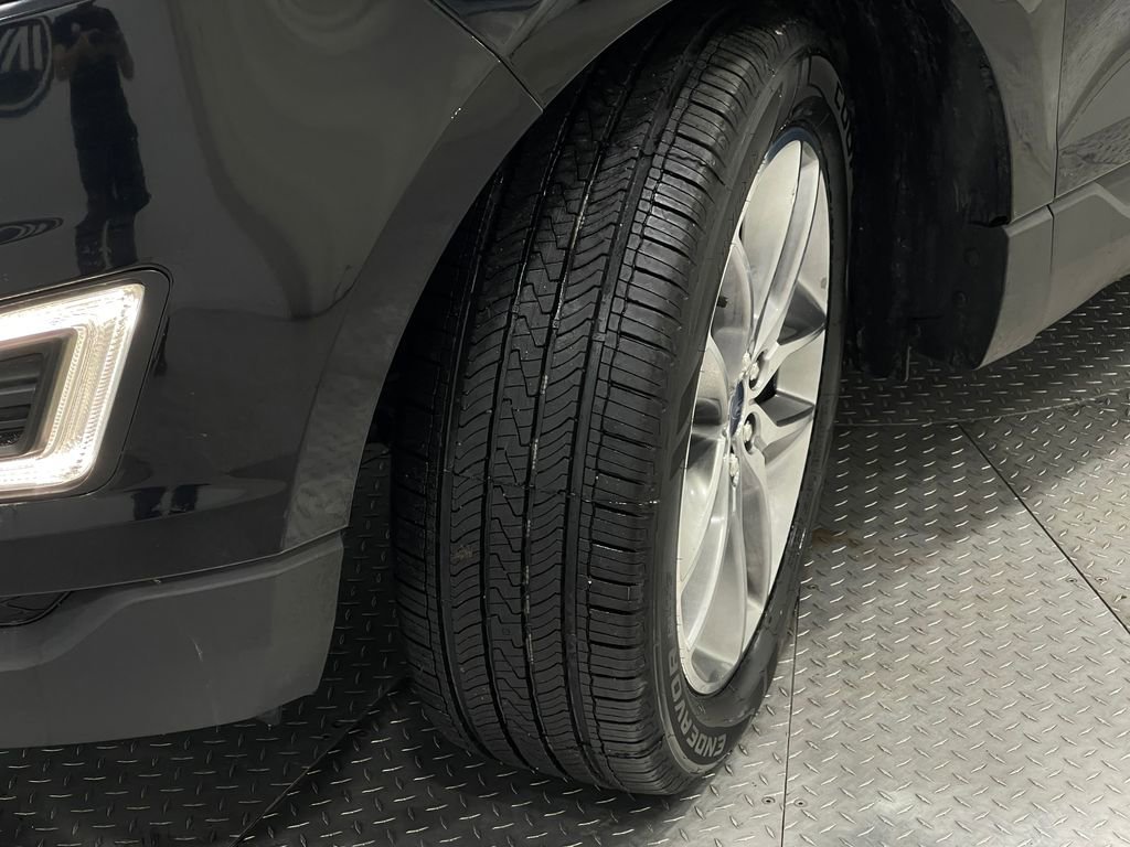 Used 2017 Ford Edge Titanium w/ Equipment Group 301A image 37