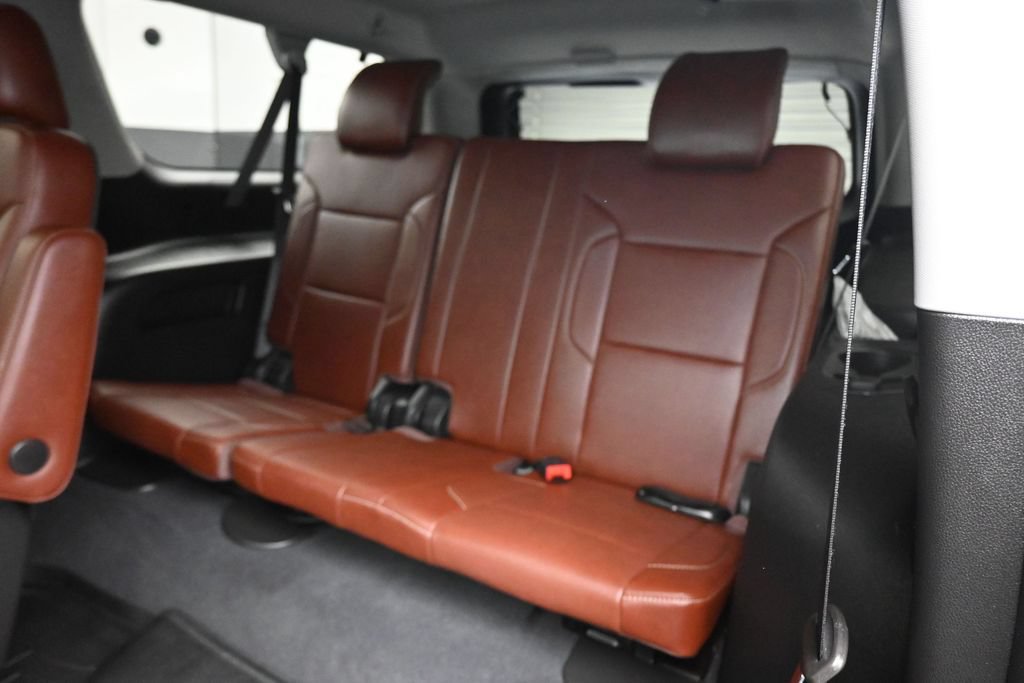Used 2019 Chevrolet Suburban Premier w/ Premier Plus Edition AWD/4WD image 36