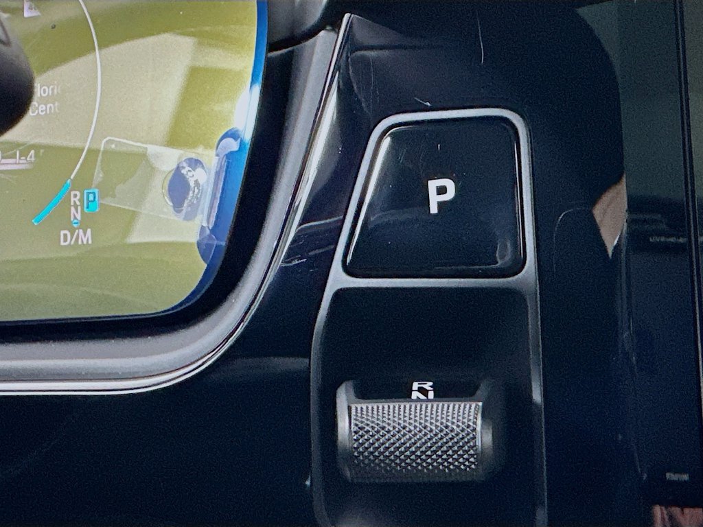 New 2026 Porsche Cayenne Coupe AWD/4WD image 18