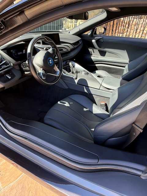 Used 2015 BMW i8 image 18