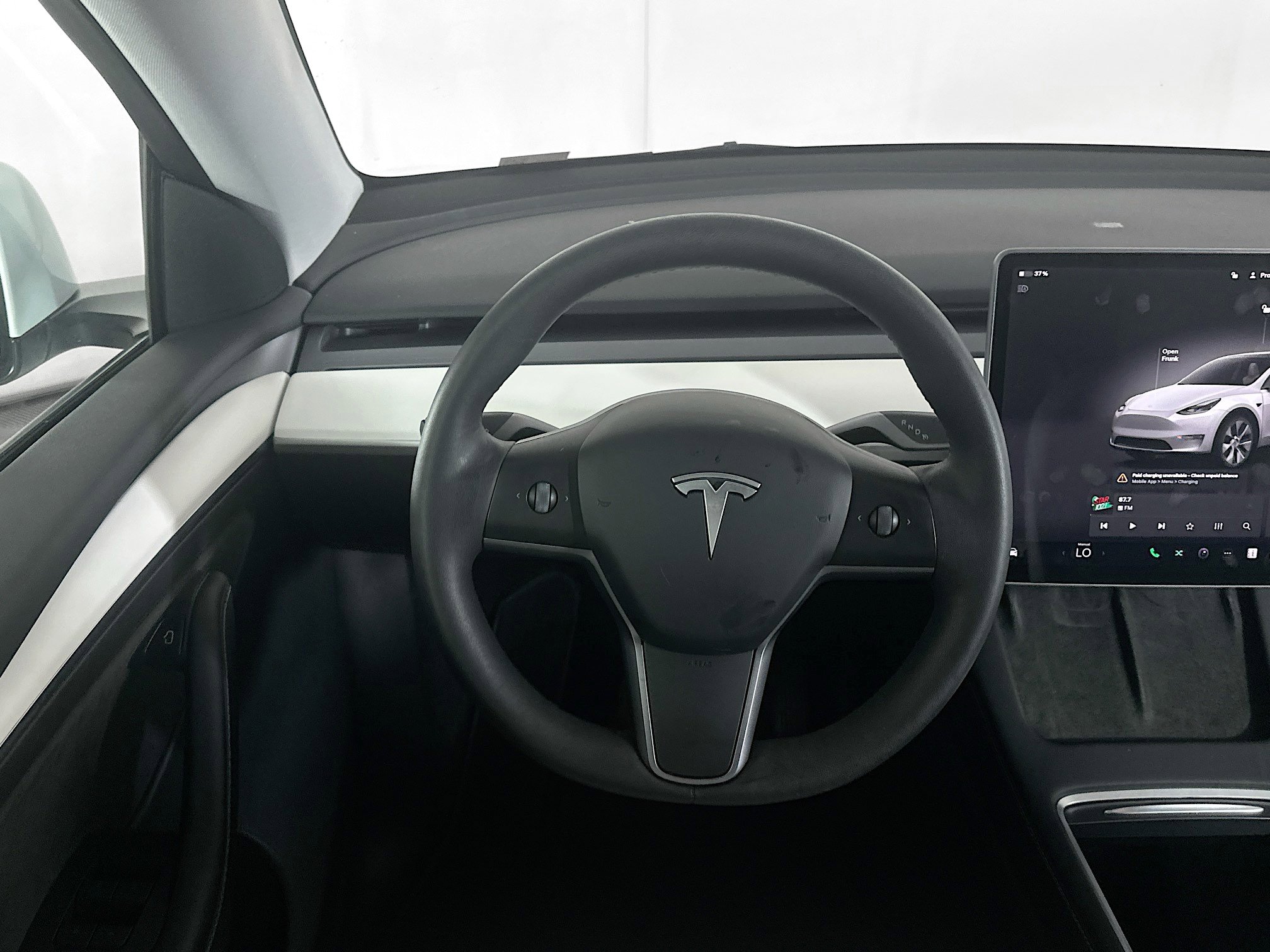 Used 2023 Tesla Model Y Long Range image 16