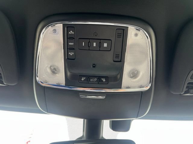 Used 2018 Jeep Grand Cherokee Limited RWD image 31