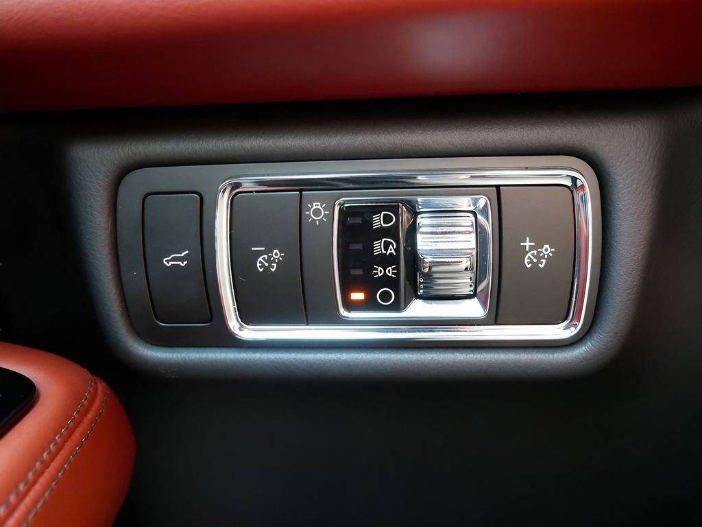 Used 2025 Lincoln Aviator Reserve w/ Equipment Group 201A AWD/4WD image 18