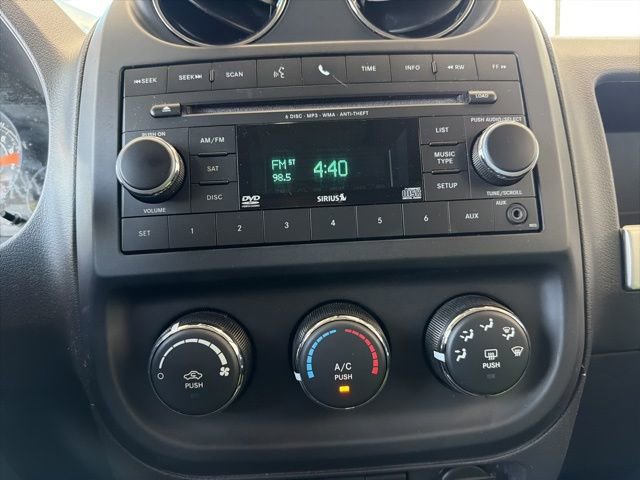 Used 2015 Jeep Compass Sport w/ Power Value Group FWD image 18