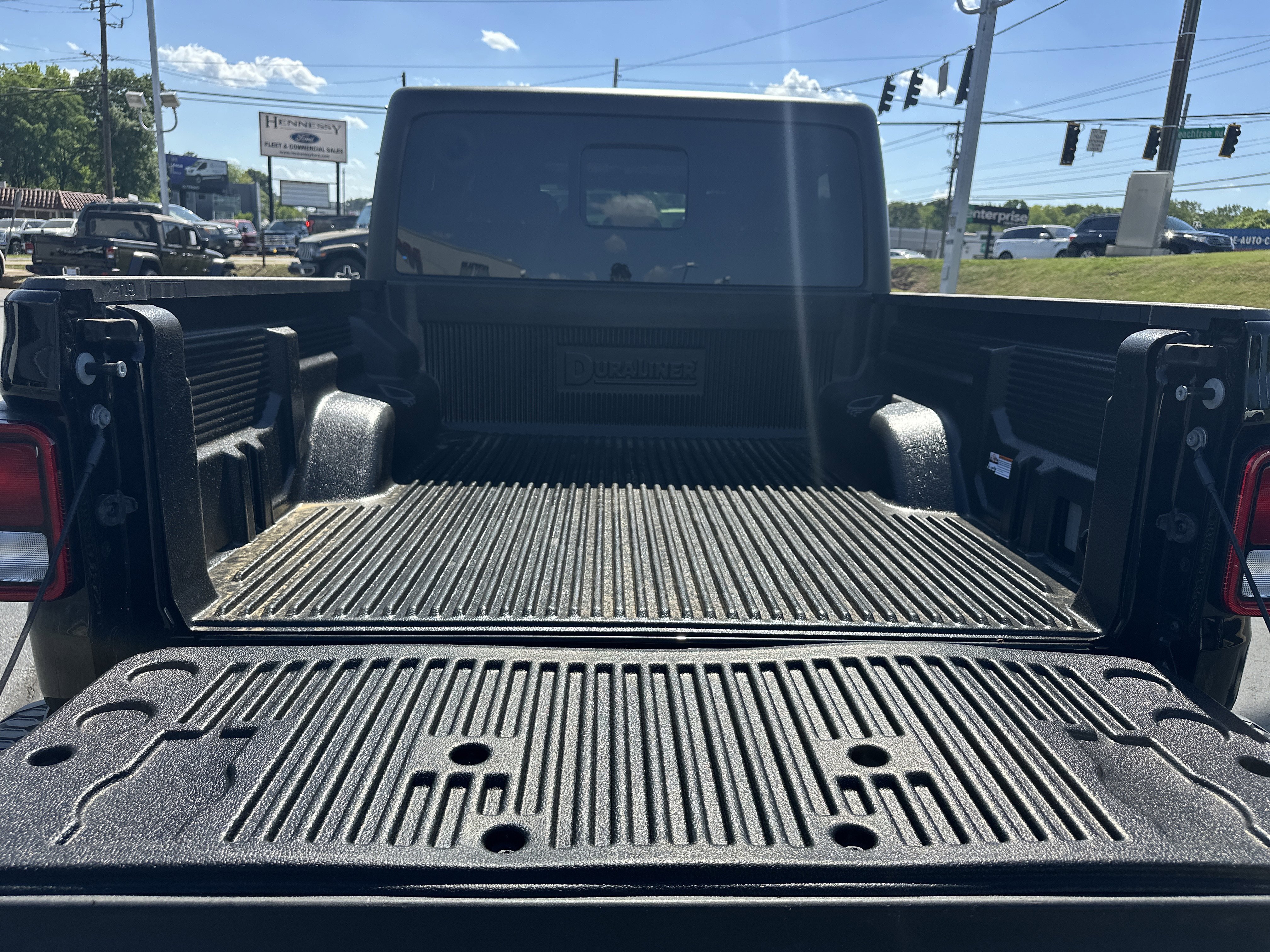 Used 2022 Jeep Gladiator Rubicon AWD/4WD image 22