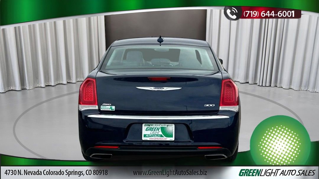 Used 2016 Chrysler 300 Limited image 4
