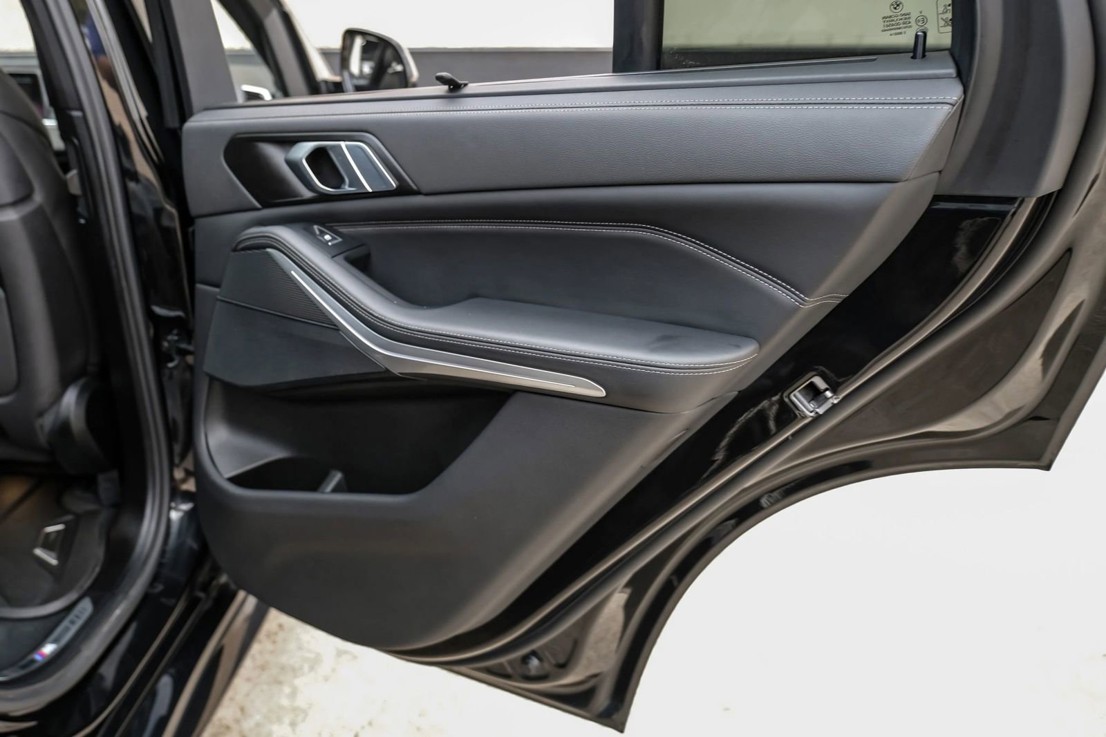 Used 2023 BMW X5 sDrive40i w/ Executive Package image 47