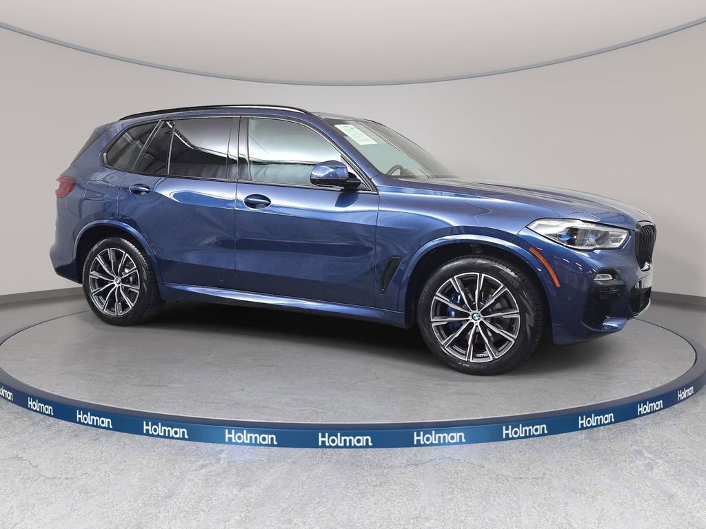 Used 2021 BMW X5 xDrive40i w/ M Sport Package AWD/4WD image 4