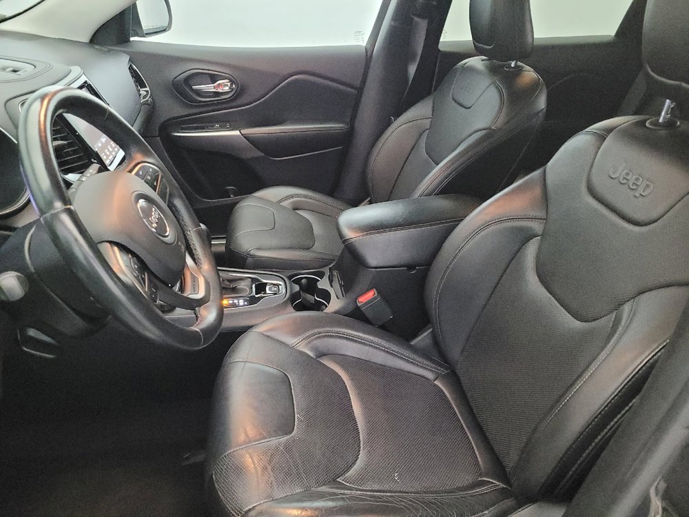 Used 2019 Jeep Cherokee Limited image 17