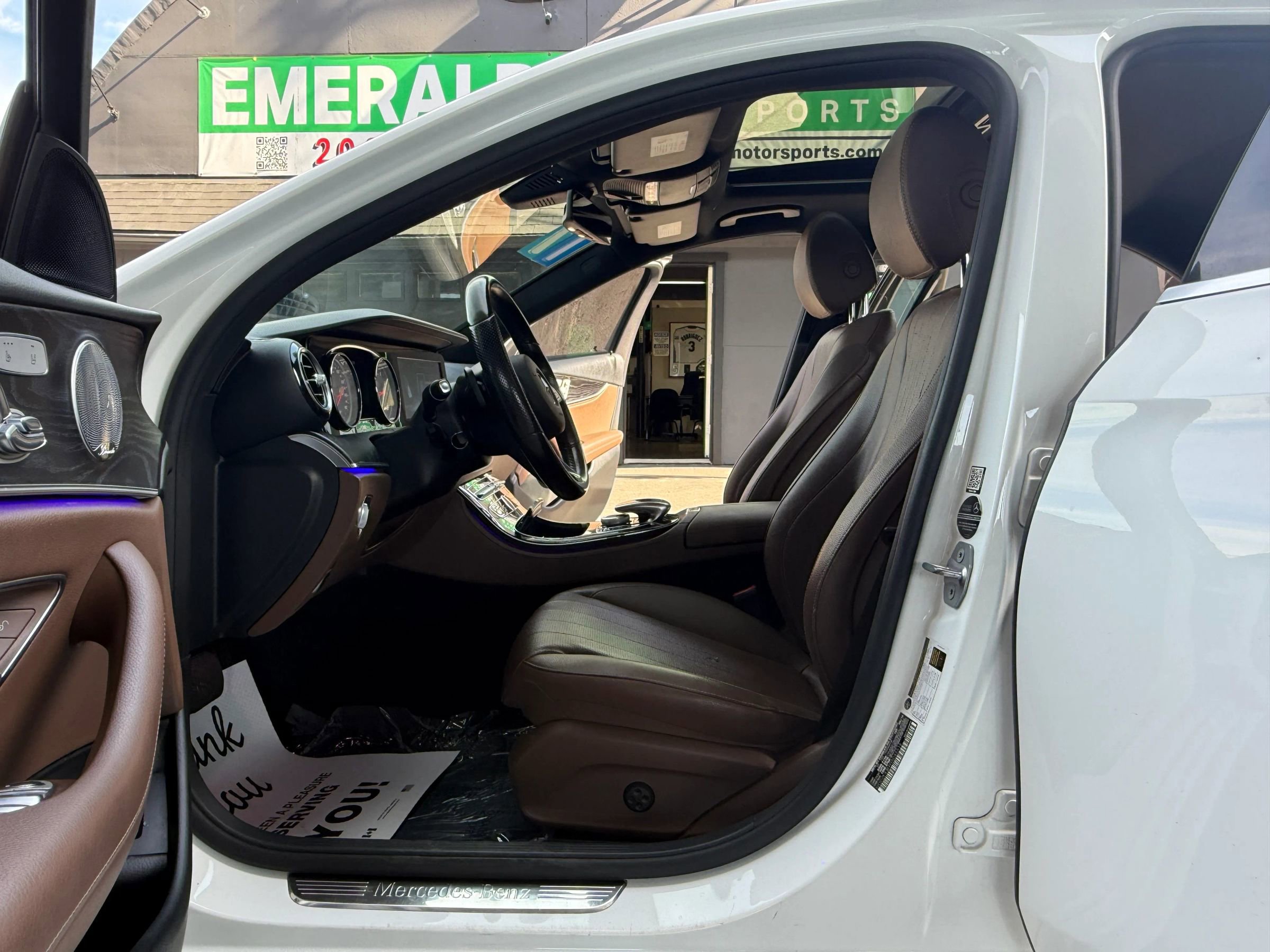 Used 2017 Mercedes-Benz E 300 image 8