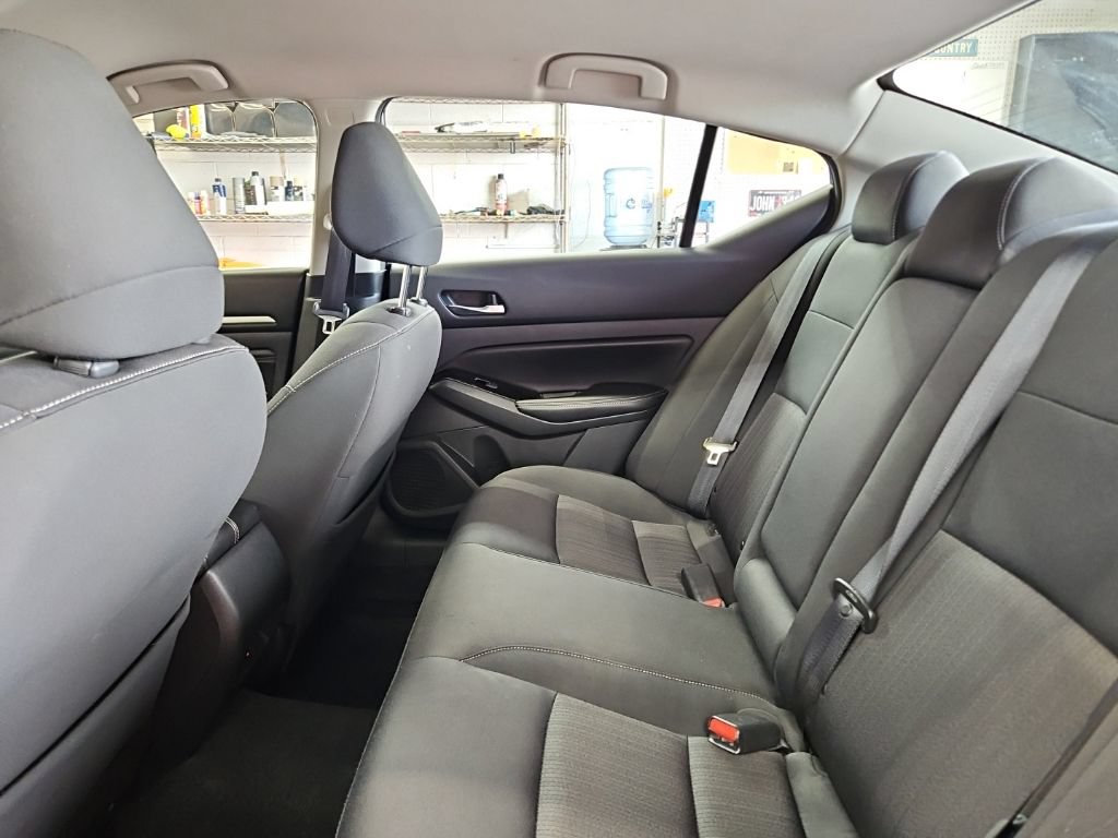 Used 2021 Nissan Altima 2.5 SV FWD image 25
