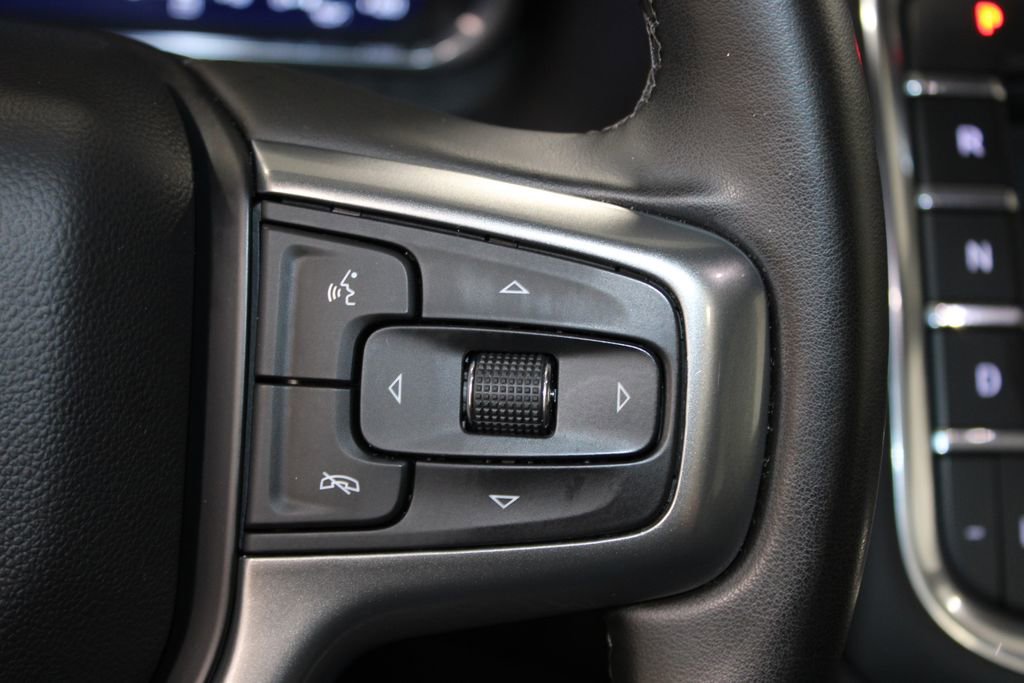 Used 2023 Chevrolet Suburban Z71 w/ Luxury Package image 41