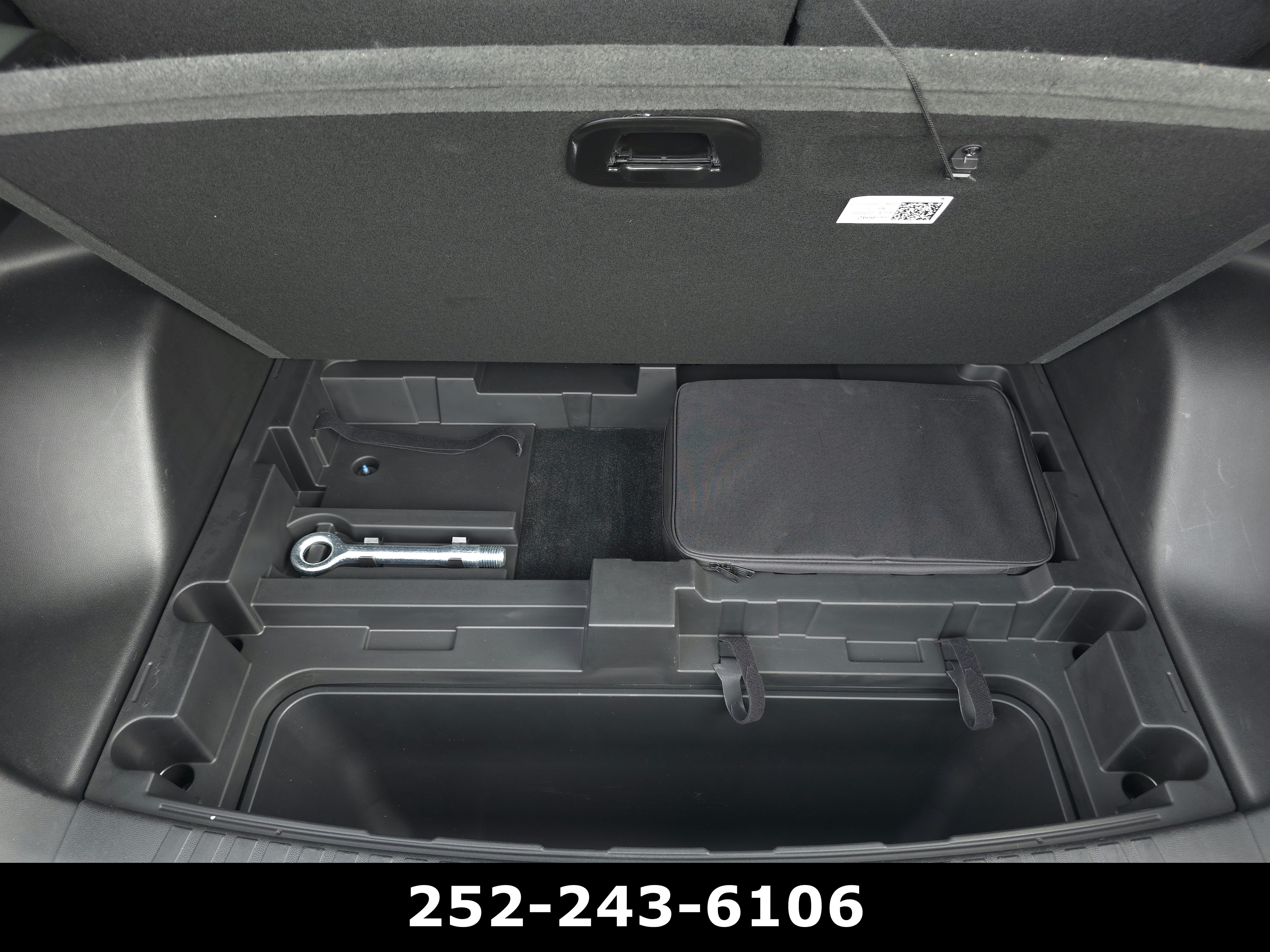 Used 2024 Chevrolet Blazer EV RS RWD image 33