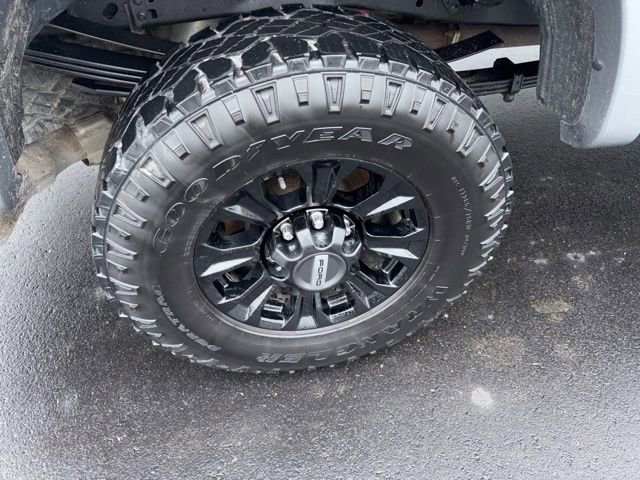 Used 2020 Ford F350 Lariat AWD/4WD image 4