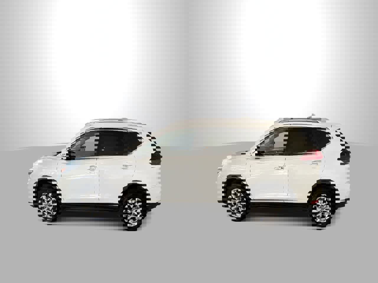 Used 2019 Nissan Rogue SV image 5