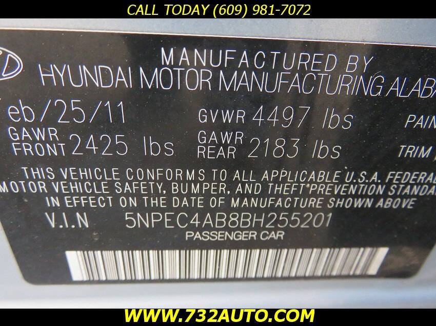 Used 2011 Hyundai Sonata Limited w/ Navigation Pkg 5 FWD image 31
