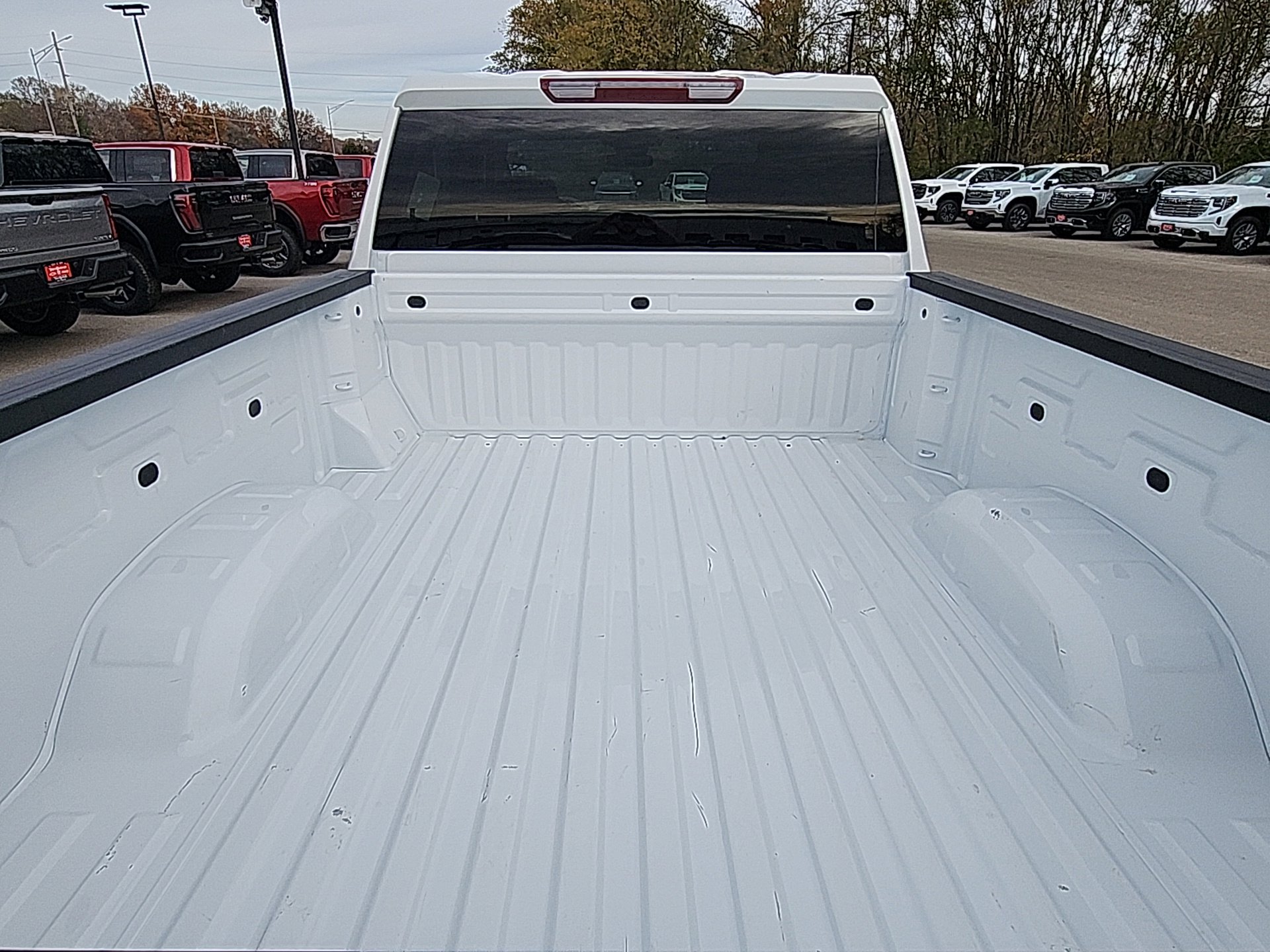 Used 2025 Chevrolet Silverado 2500 LT w/ Convenience Package image 8