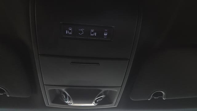 Used 2016 Dodge Grand Caravan R/T FWD image 21