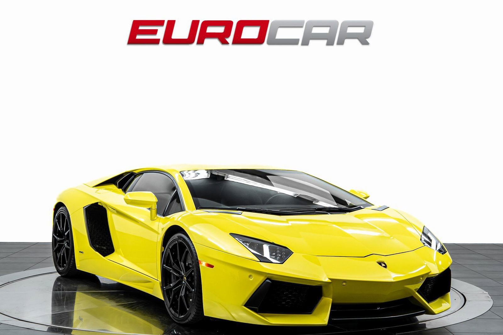 Used 2015 Lamborghini Aventador LP 700-4 image 7