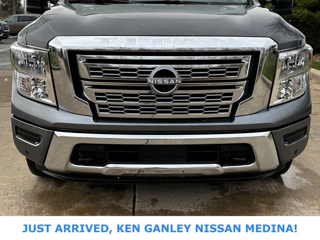 Certified 2024 Nissan Titan SV w/ SV Convenience Package image 8