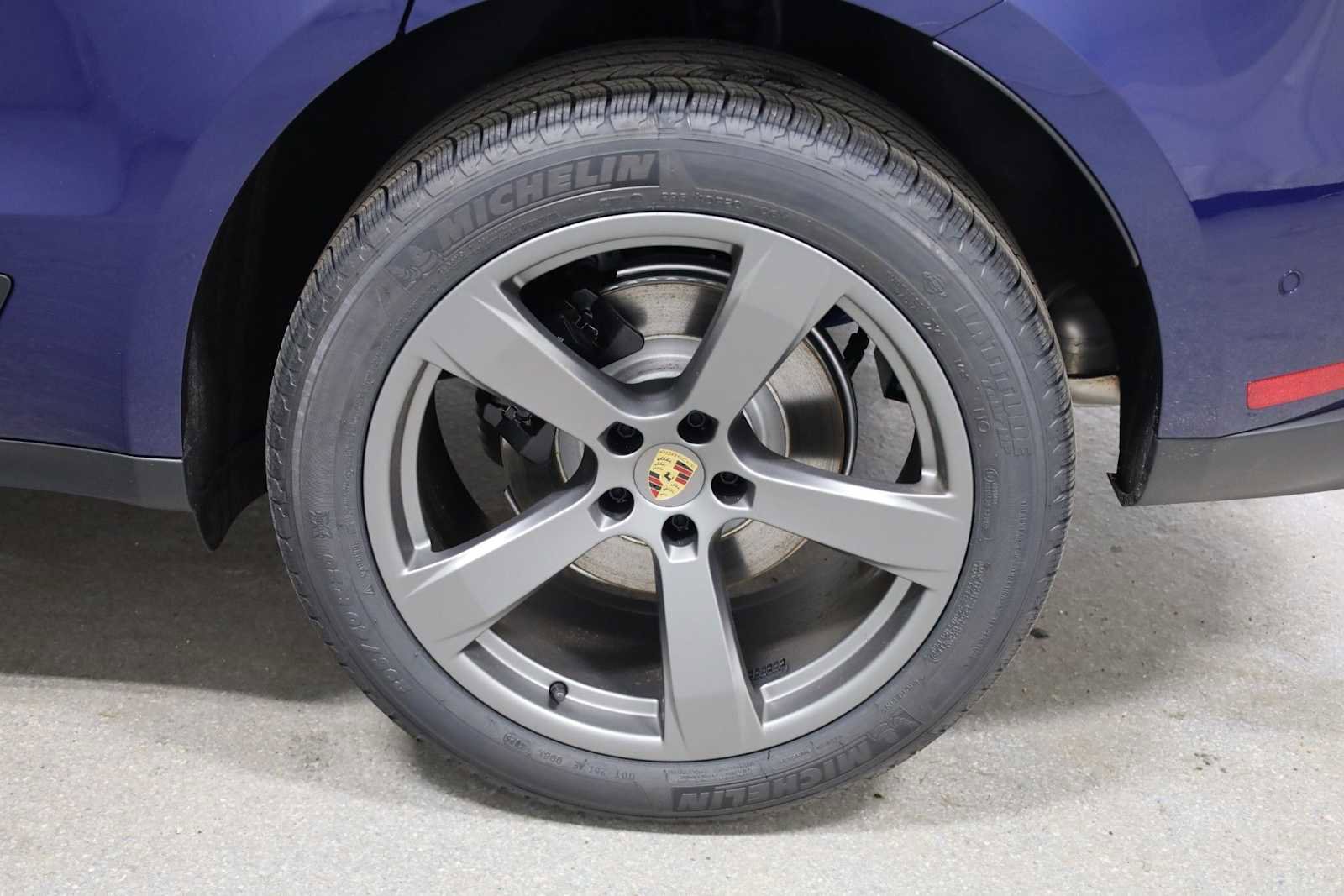 New 2026 Porsche Macan image 39