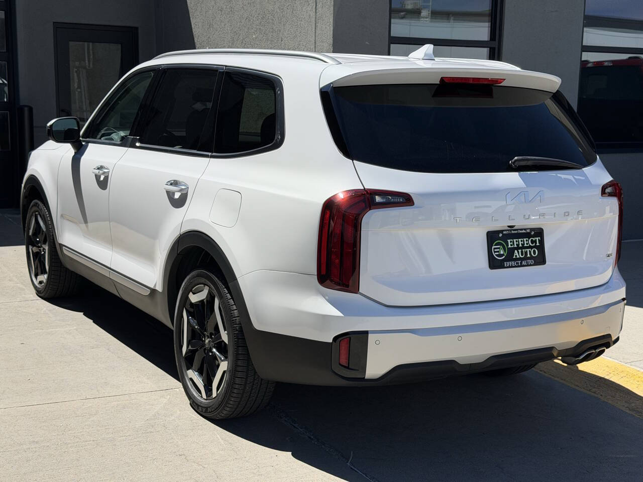 Used 2023 Kia Telluride S AWD/4WD image 8