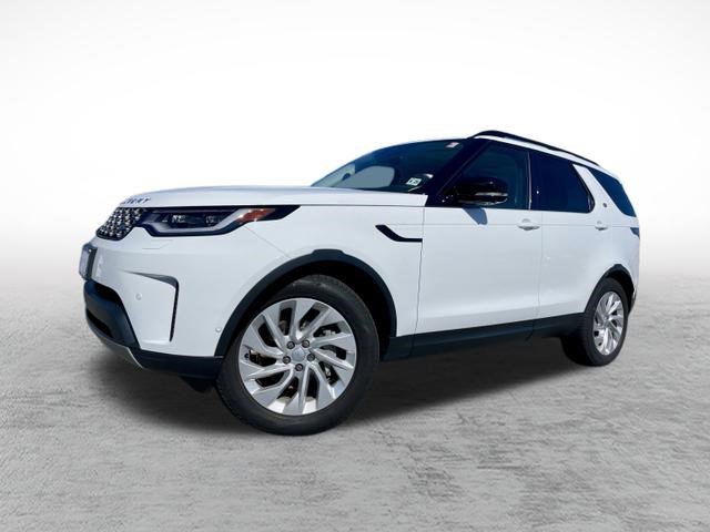 Certified 2024 Land Rover Discovery S image 1