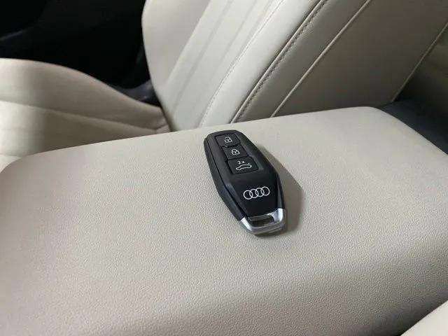 Used 2025 Audi A6 e-tron Premium Plus w/ Premium Plus RWD image 84