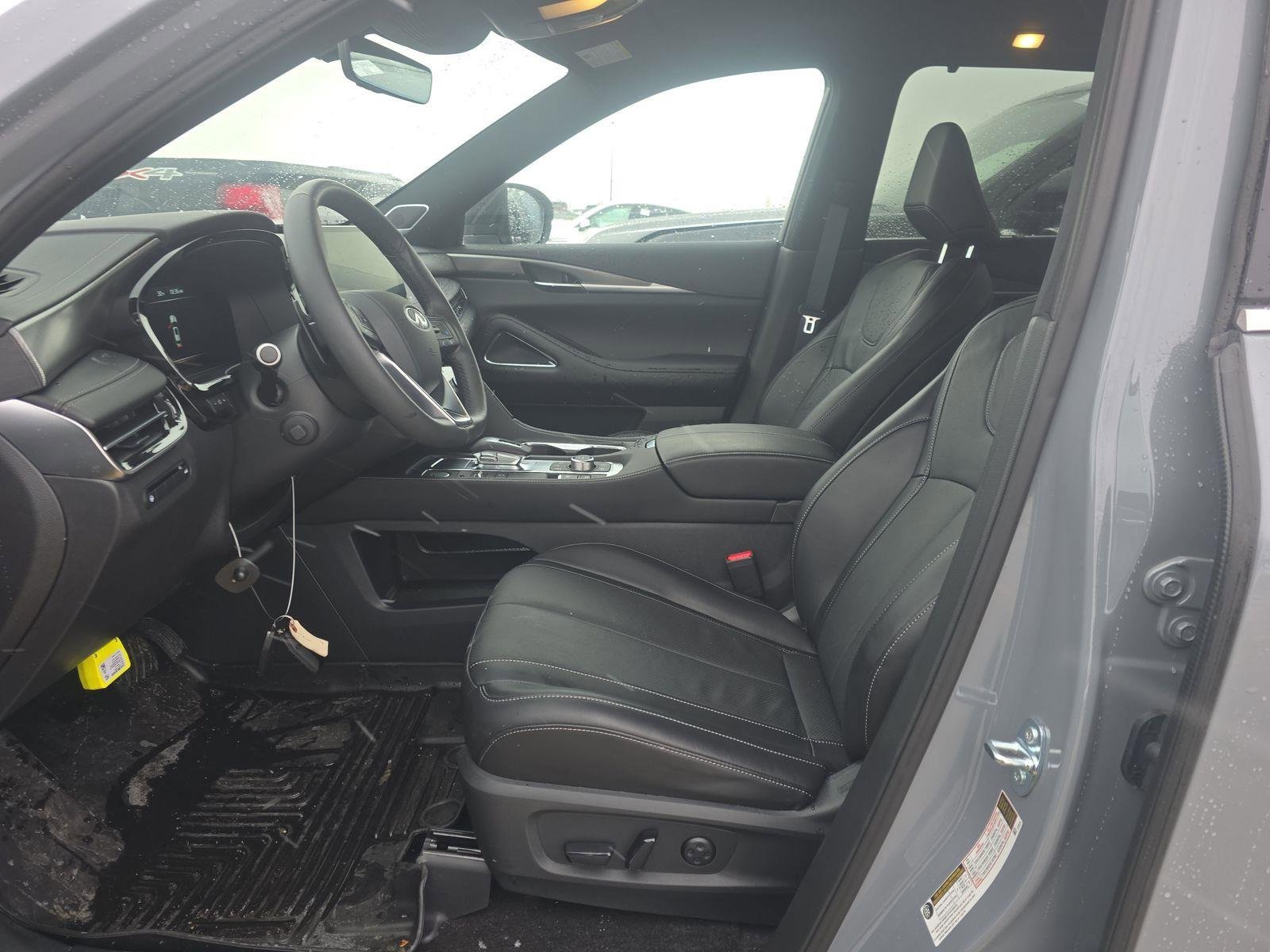 Used 2025 INFINITI QX60 Luxe w/ Black Edition image 10