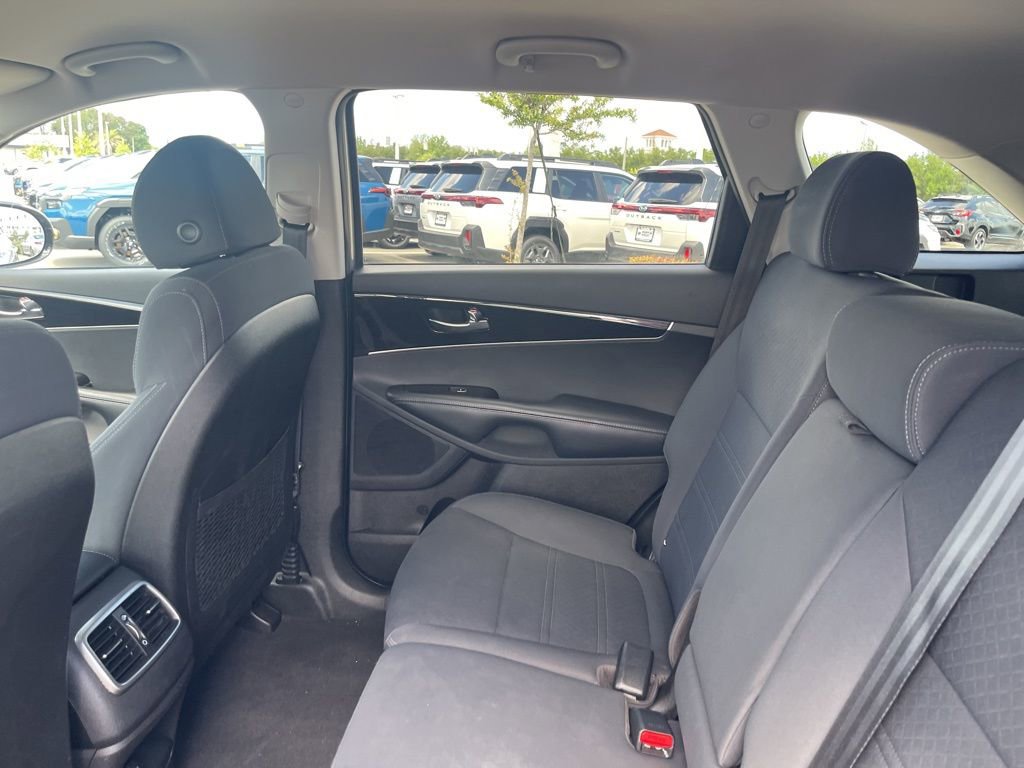 Used 2018 Kia Sorento L image 22