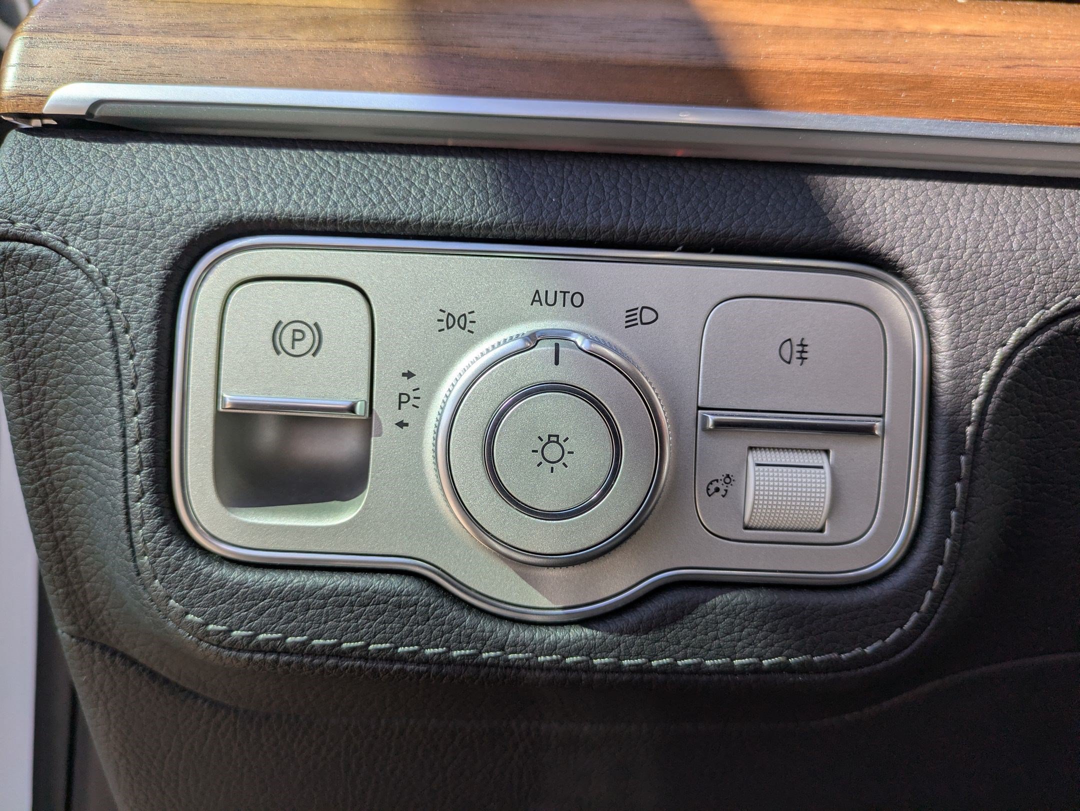 Used 2022 Mercedes-Benz GLE 450 4MATIC image 26