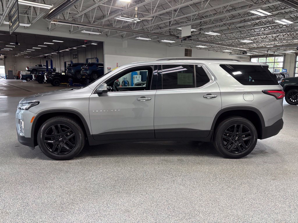 Used 2023 Chevrolet Traverse LT AWD/4WD image 4
