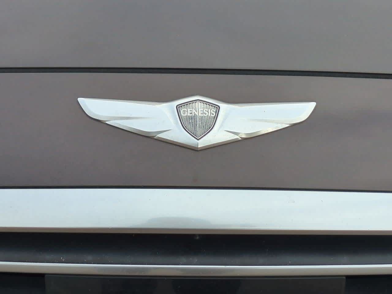 Used 2015 Hyundai Genesis 3.8 w/ Option Group 03 RWD image 11