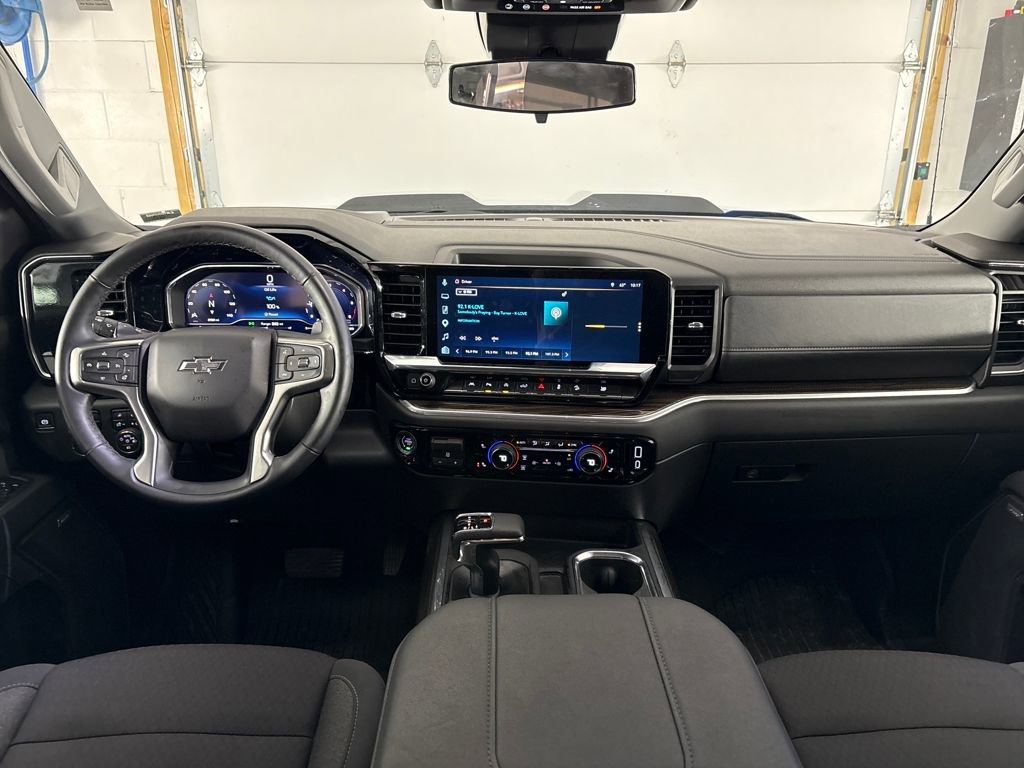 Used 2025 Chevrolet Silverado 1500 LT Trail Boss w/ Convenience Package II AWD/4WD image 22