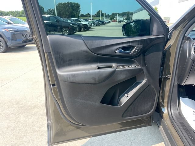 Used 2023 Chevrolet Equinox LT AWD/4WD image 20