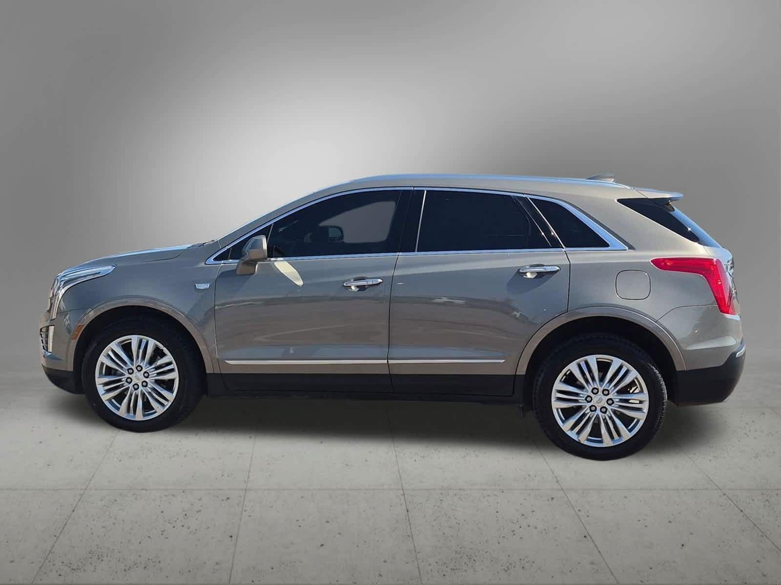 Used 2018 Cadillac XT5 Premium Luxury AWD/4WD image 3