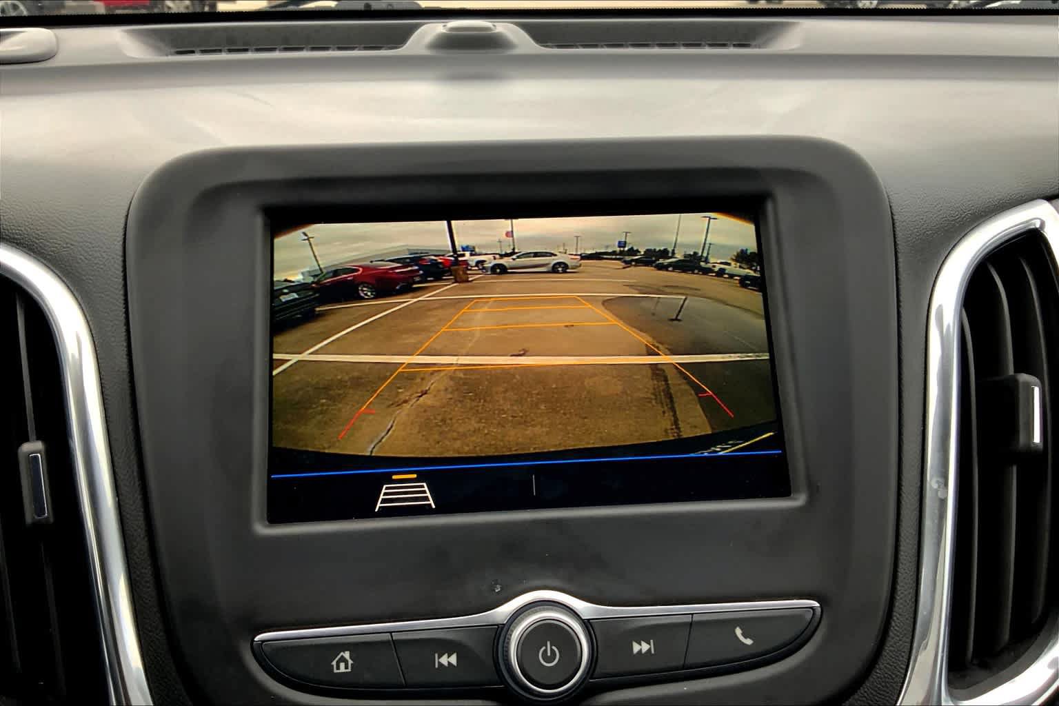 Used 2019 Chevrolet Equinox LT w/ Driver Convenience Package FWD image 26