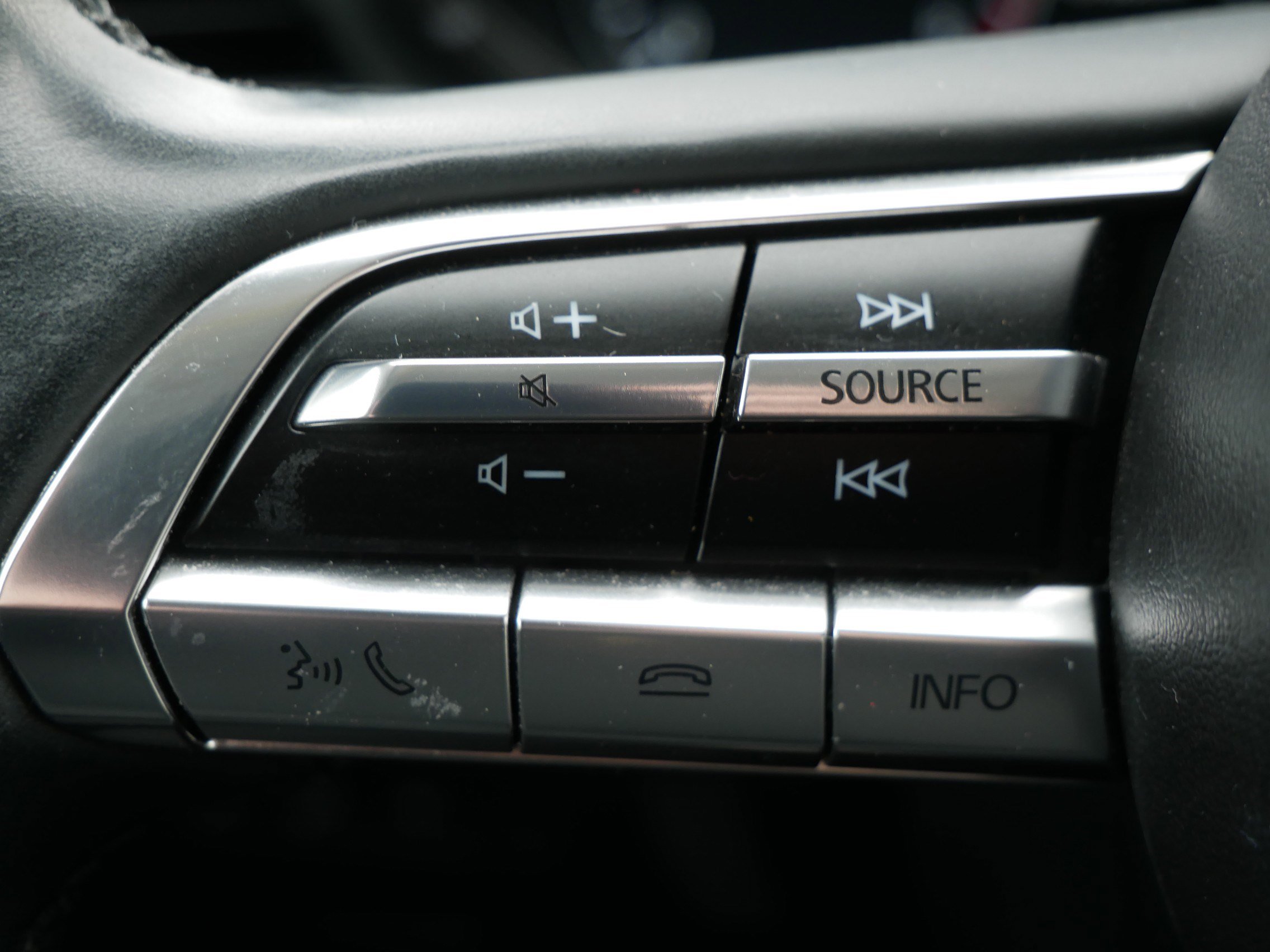 Used 2020 MAZDA CX-30 AWD w/ Premium Package image 32