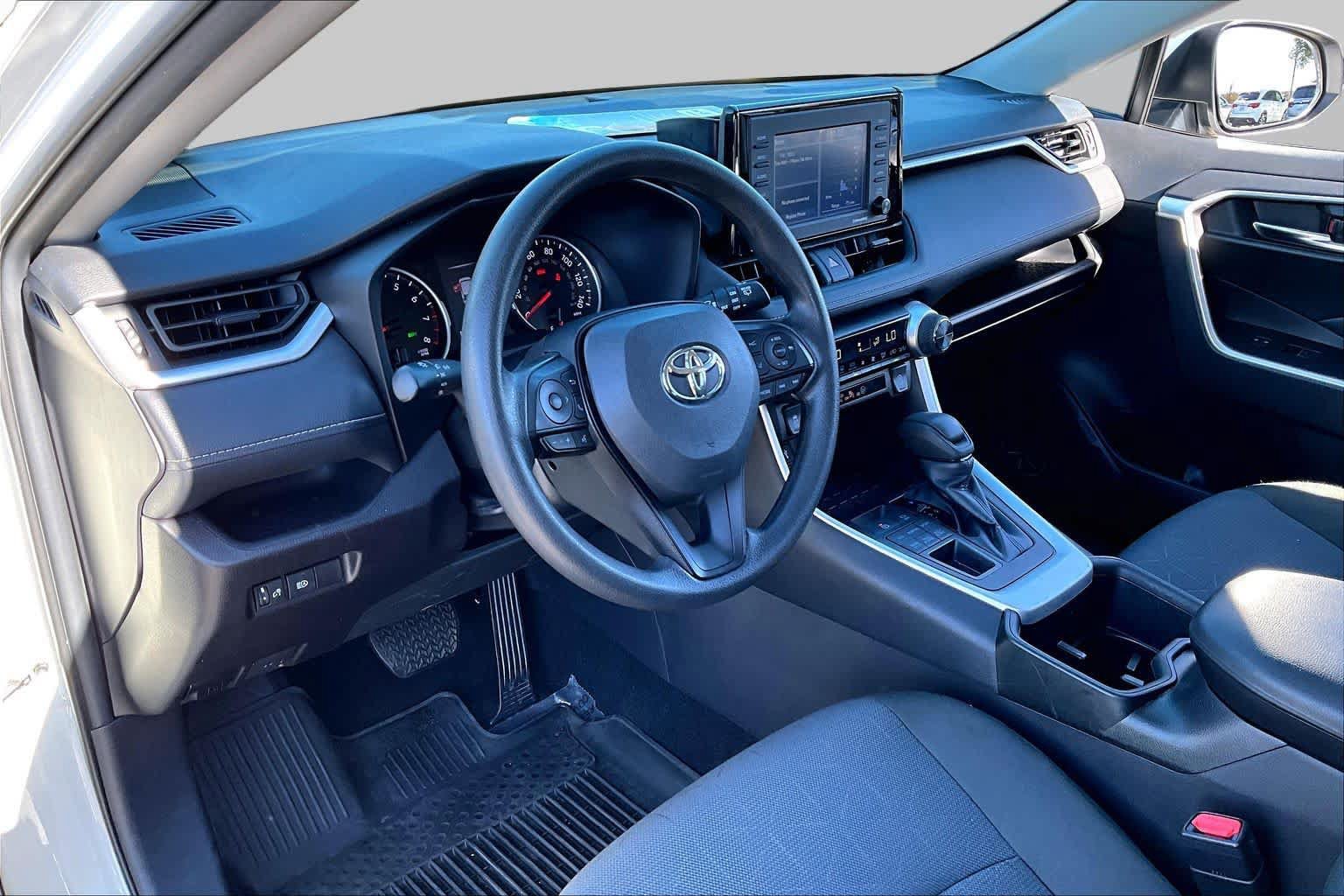 Certified 2022 Toyota RAV4 XLE AWD/4WD image 17