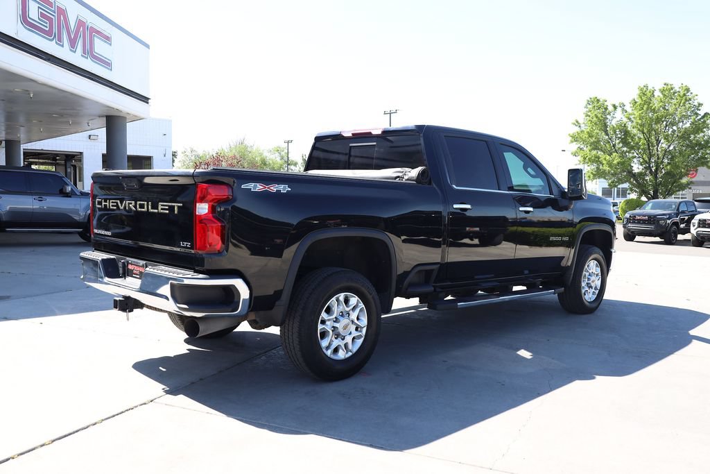 Used 2022 Chevrolet Silverado 2500 LTZ w/ LTZ Convenience Package AWD/4WD image 6