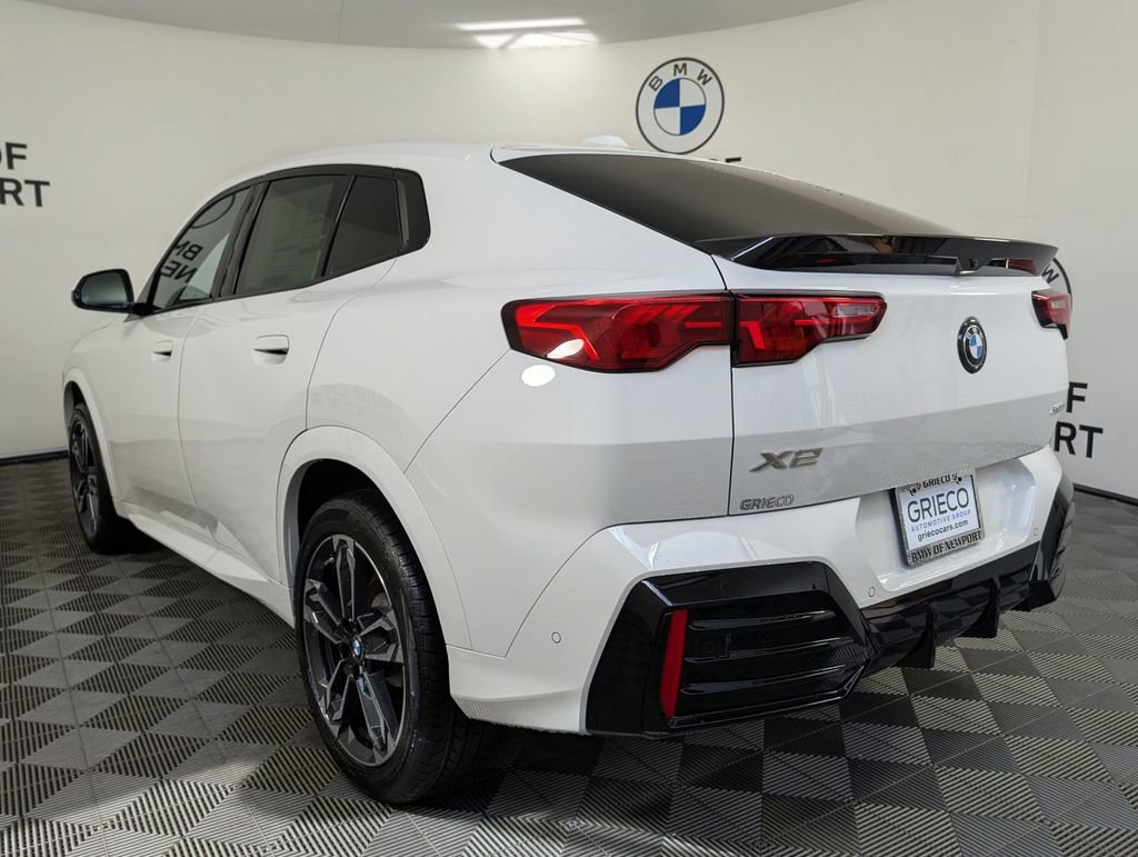 New 2026 BMW X2 xDrive28i w/ M Sport Package AWD/4WD image 8