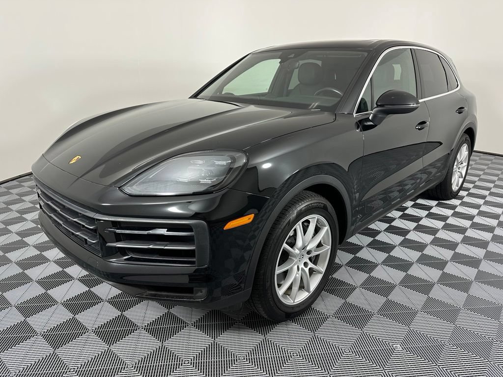 Certified 2024 Porsche Cayenne AWD/4WD image 7