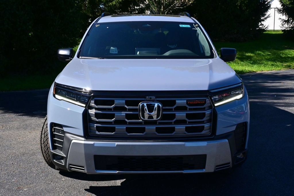 New 2026 Honda Pilot TrailSport image 3