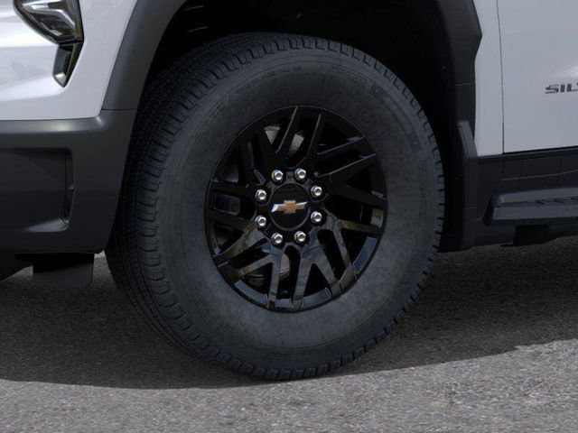 New 2026 Chevrolet Silverado EV LT w/ Plus Package AWD/4WD image 9