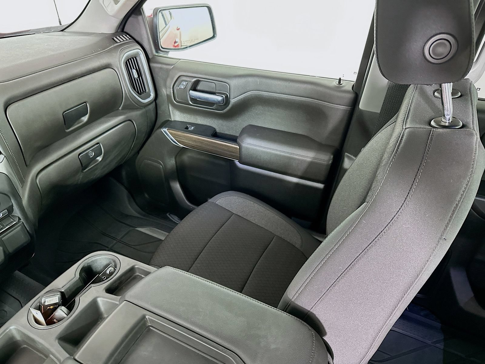 Used 2022 Chevrolet Silverado 1500 LT w/ Safety Package AWD/4WD image 25