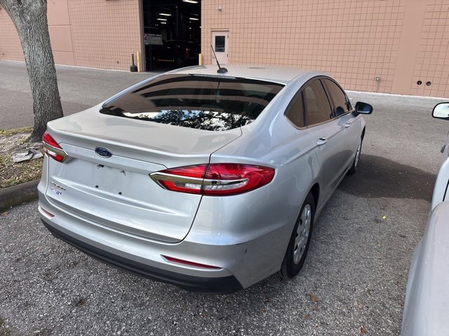 Used 2019 Ford Fusion S image 4