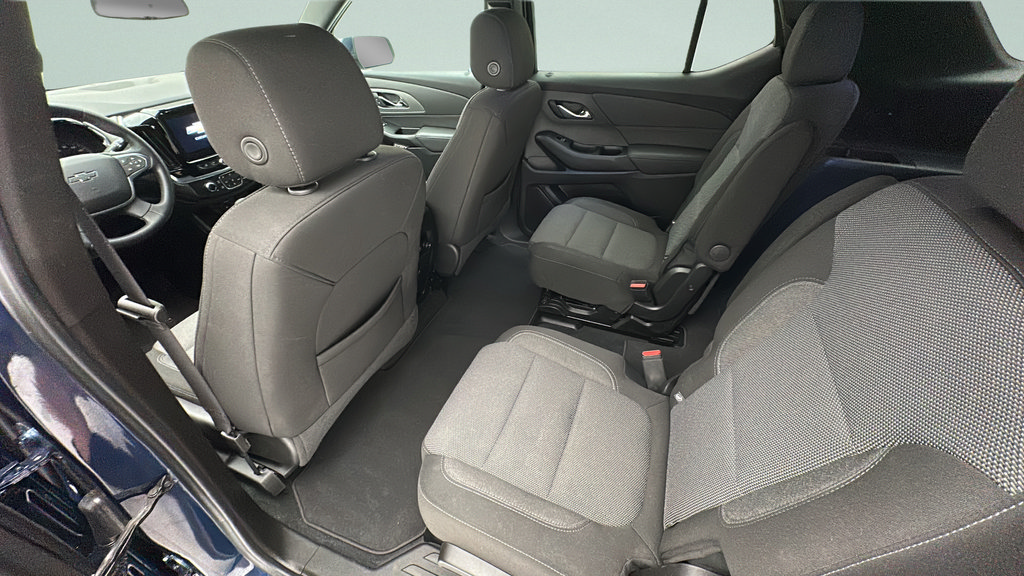 Used 2023 Chevrolet Traverse LT w/ Midnight/Sport Edition AWD/4WD image 9